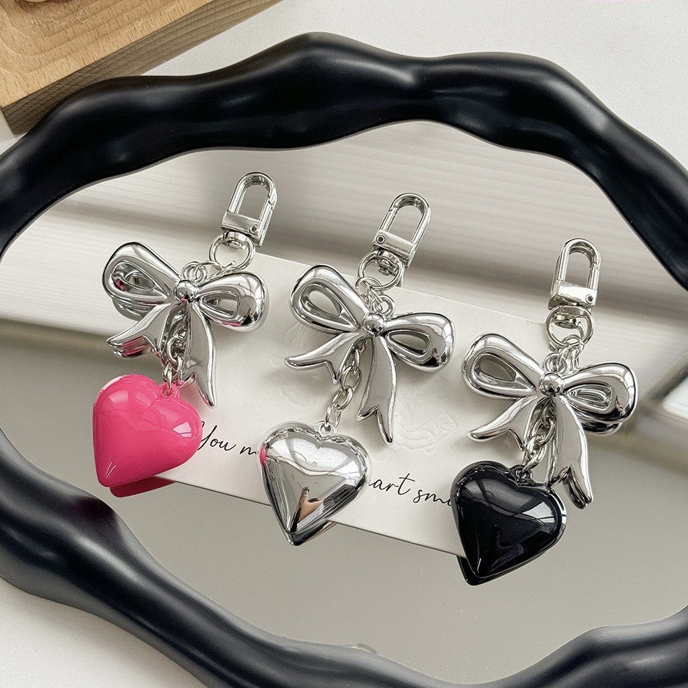 Herzförmiger Charm Schlüsselanhänger Brehn