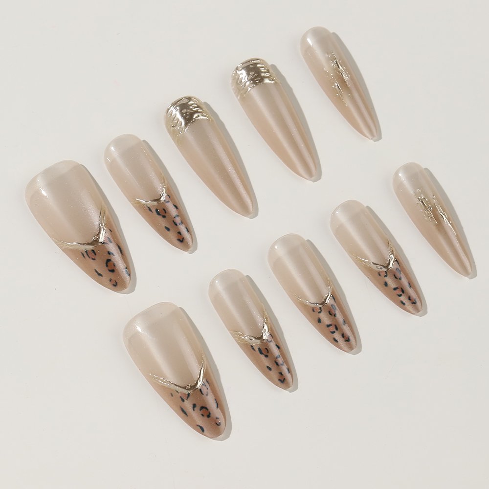 Künstlerisches Stiletto Druck auf Nagelset Brehn