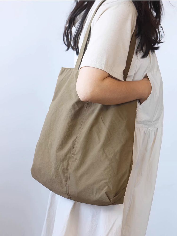 Geräumige und Vielseitige Tote-Bag Brehn