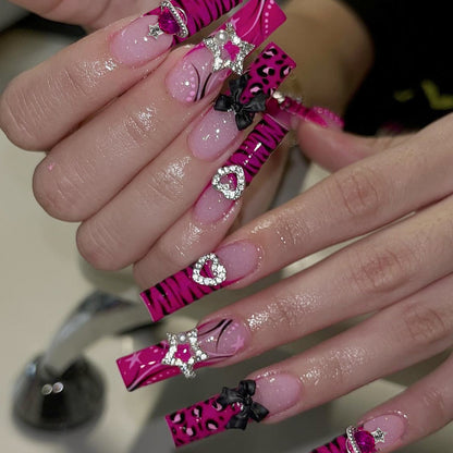 Glamouröse 3D Nagelverlängerungen Brehn