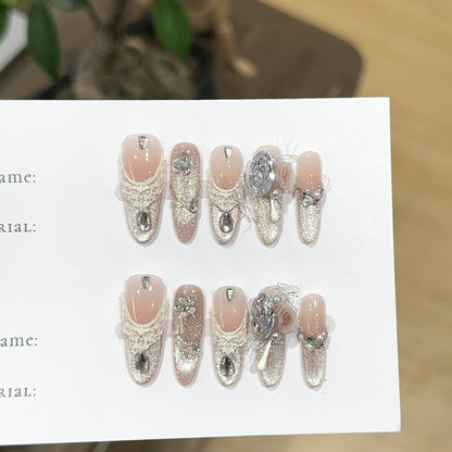 Elegante Strass- und Glitzer-Presse-on-Nägel
