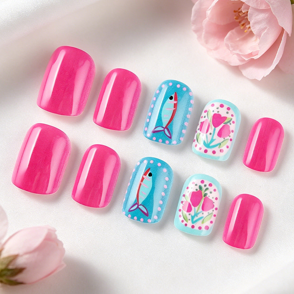 Künstlerische florale Nagelkunst Brehn