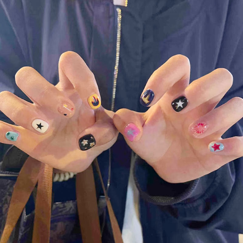 Verspieltes Künstlerisches Nagelkunst Design Set Brehn
