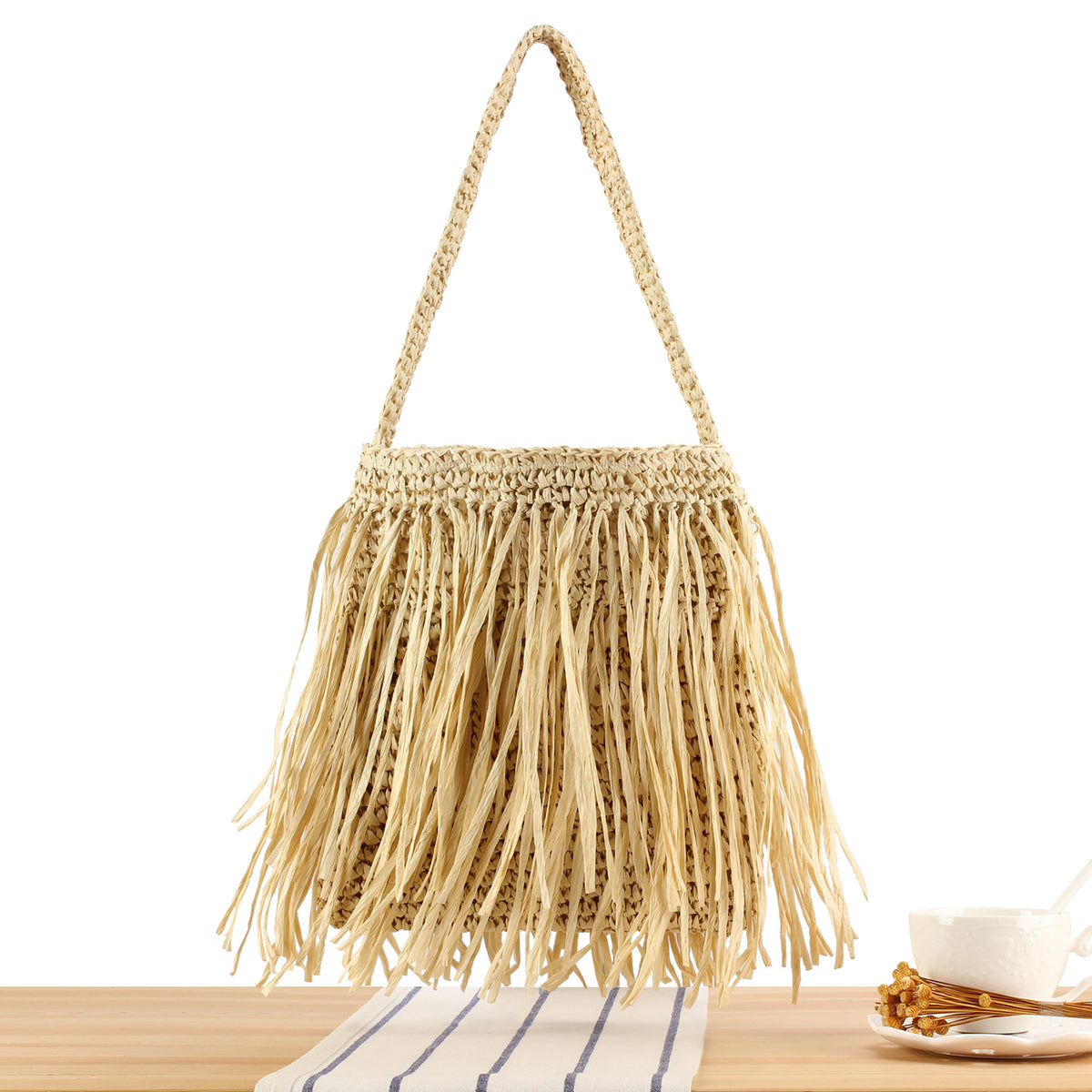 Trendige Strohtasche mit Fransigem Design Brehn