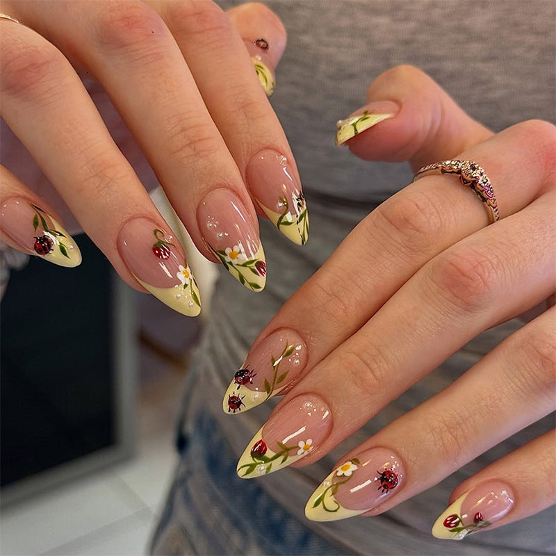 Floral Print Press-On Nails Set with Ladybug and Bee Designs Brehn