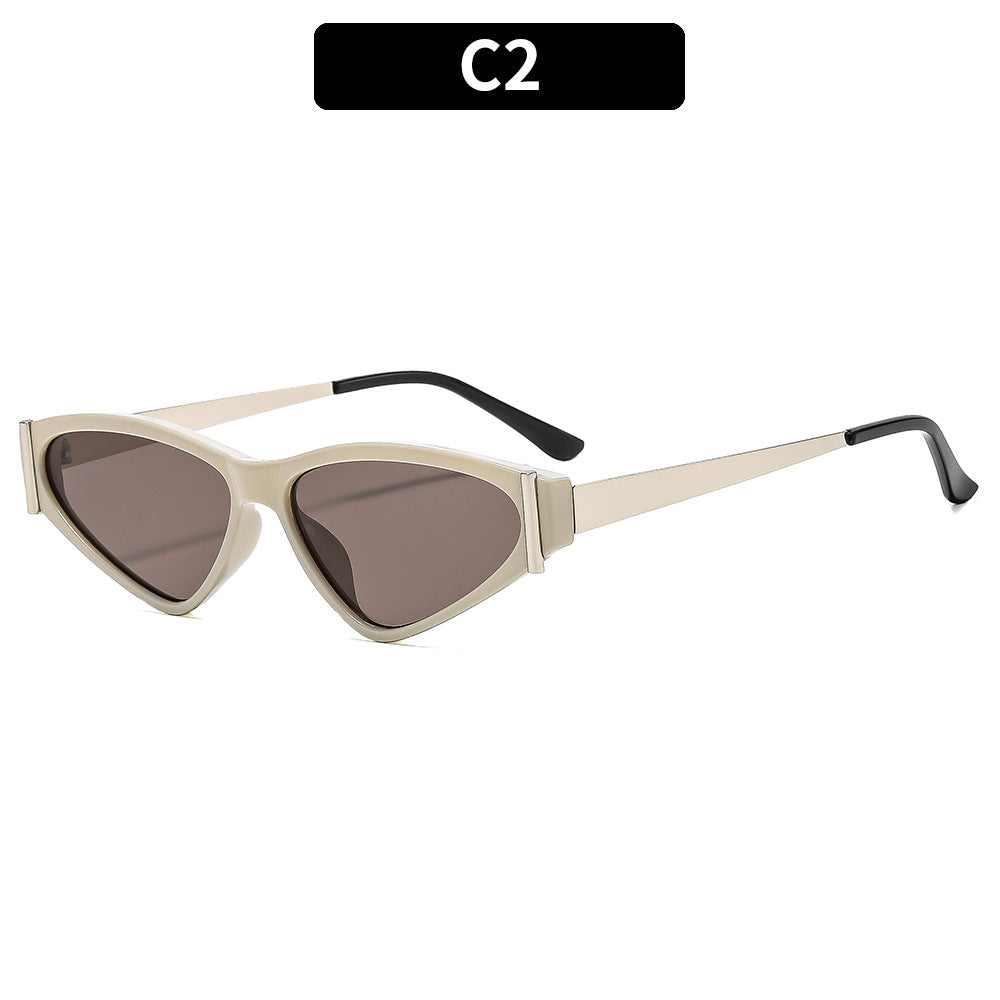 Retro-inspirierte dreieckige Sonnenbrille