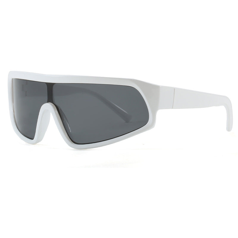 Damen sportliche Schutzbrille im modernem Design mit ergonomischem Rahmen Brehn