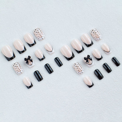 Dekorativer Nagelkunst-Kit