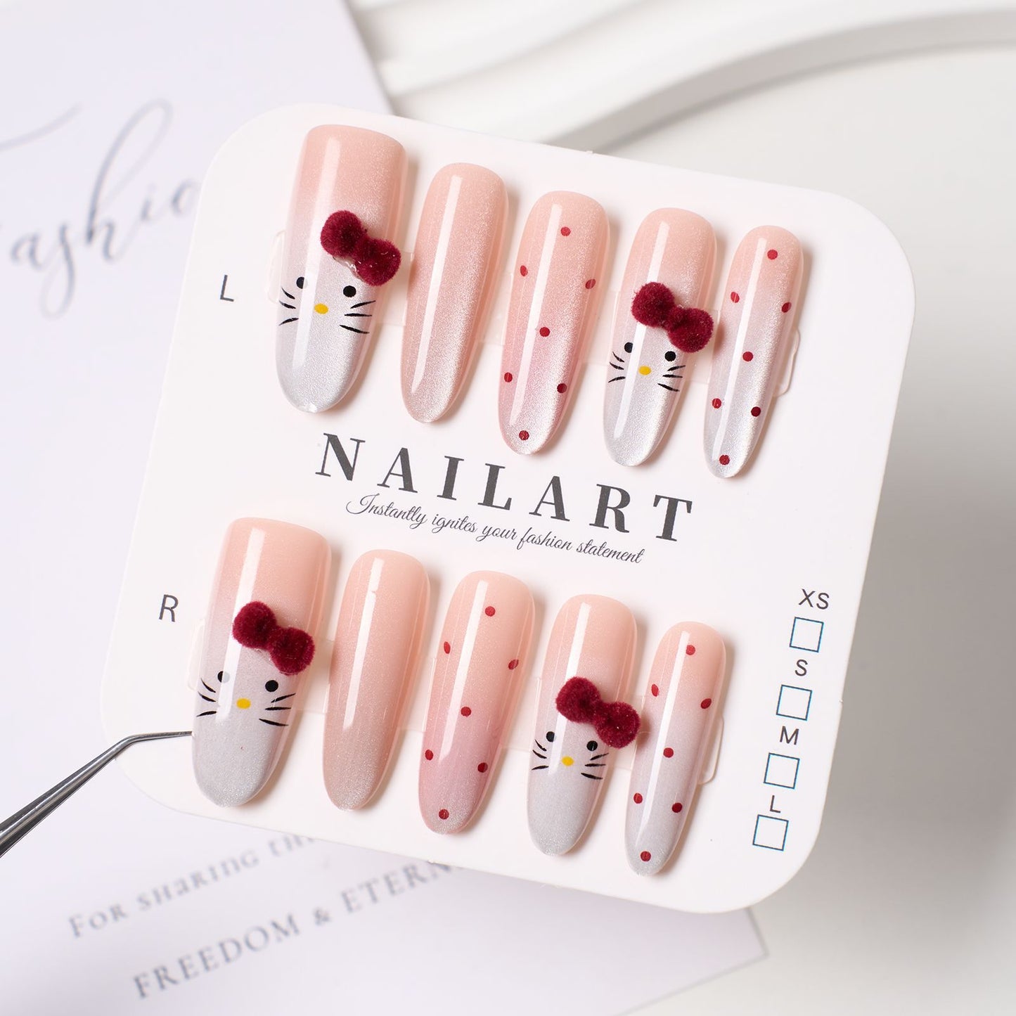 Künstlerisches Floral Design Press-On Nagel Set Brehn