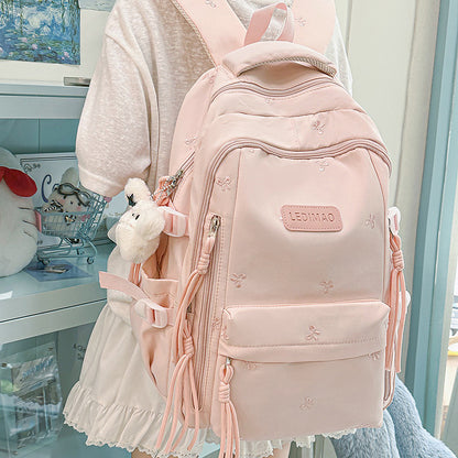 Stylischer Mehrfach-Taschen-Rucksack mit Anhänger Brehn