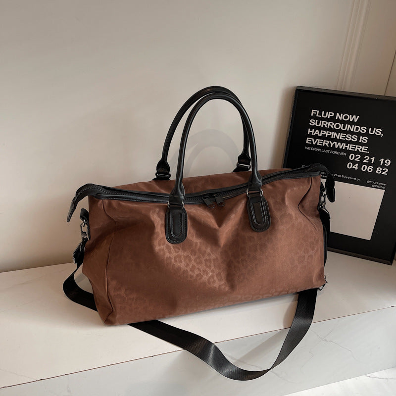 Stylische Overnight-Reise