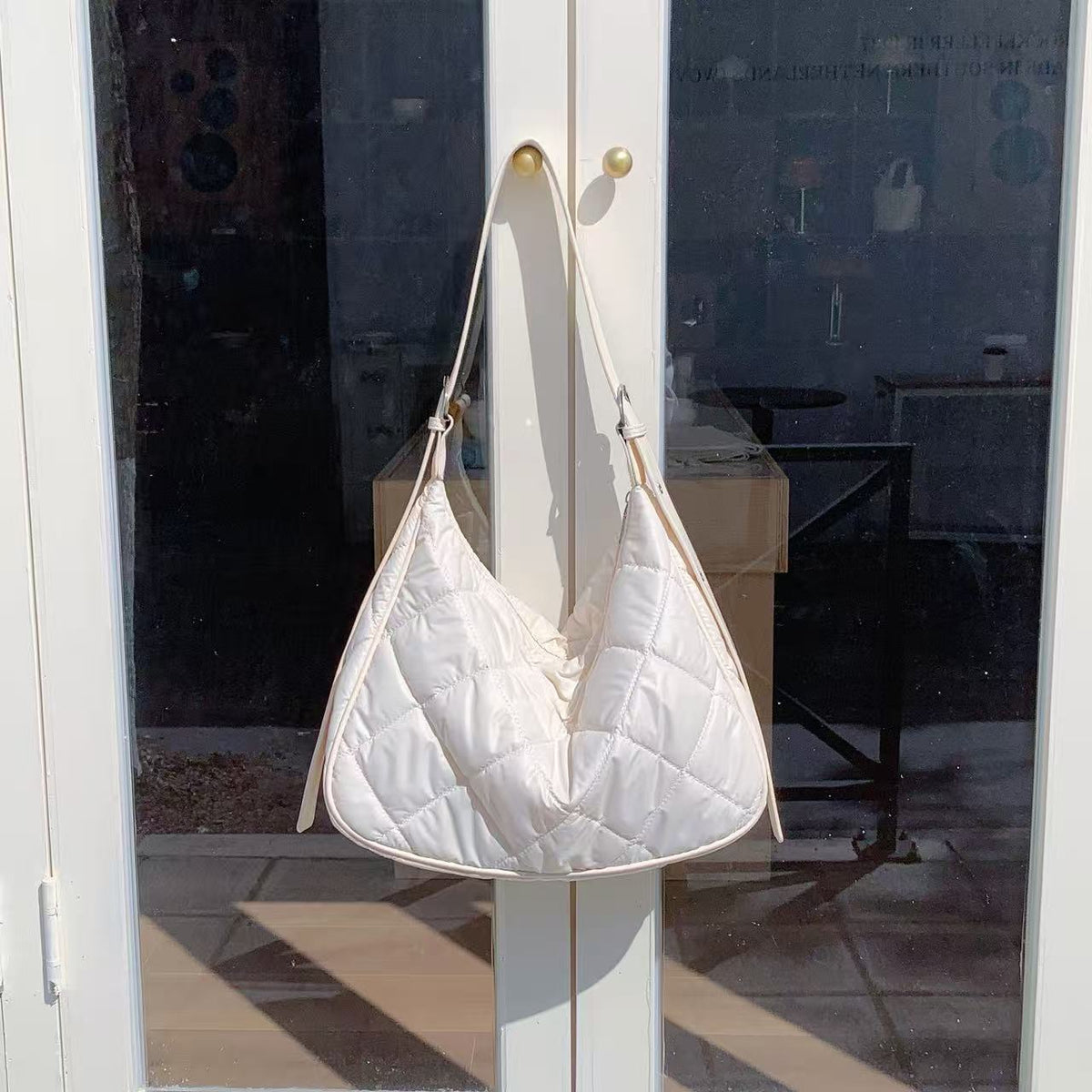 Gepolsterte Stepp-Schultertasche