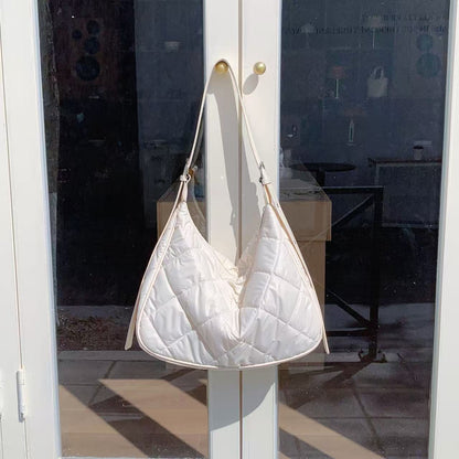 Gepolsterte Stepp-Schultertasche