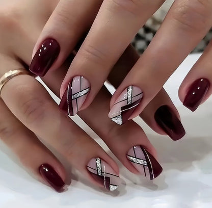 Geometrisches Nagelkunstdesign Brehn