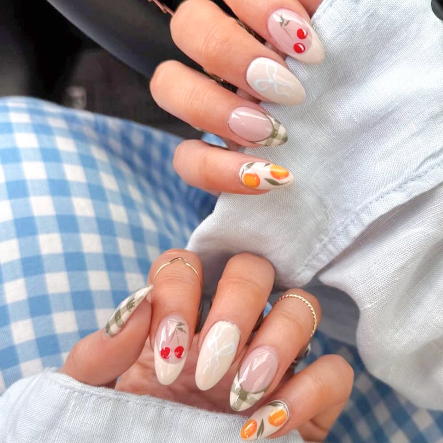 Künstlerisches Press-On Nagelkunst-Design-Set mit Frucht-Akzenten Brehn