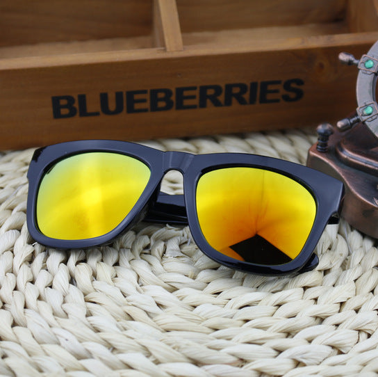 Damen Sportliche Sonnenbrille mit polarisierenden Gläsern Brehn