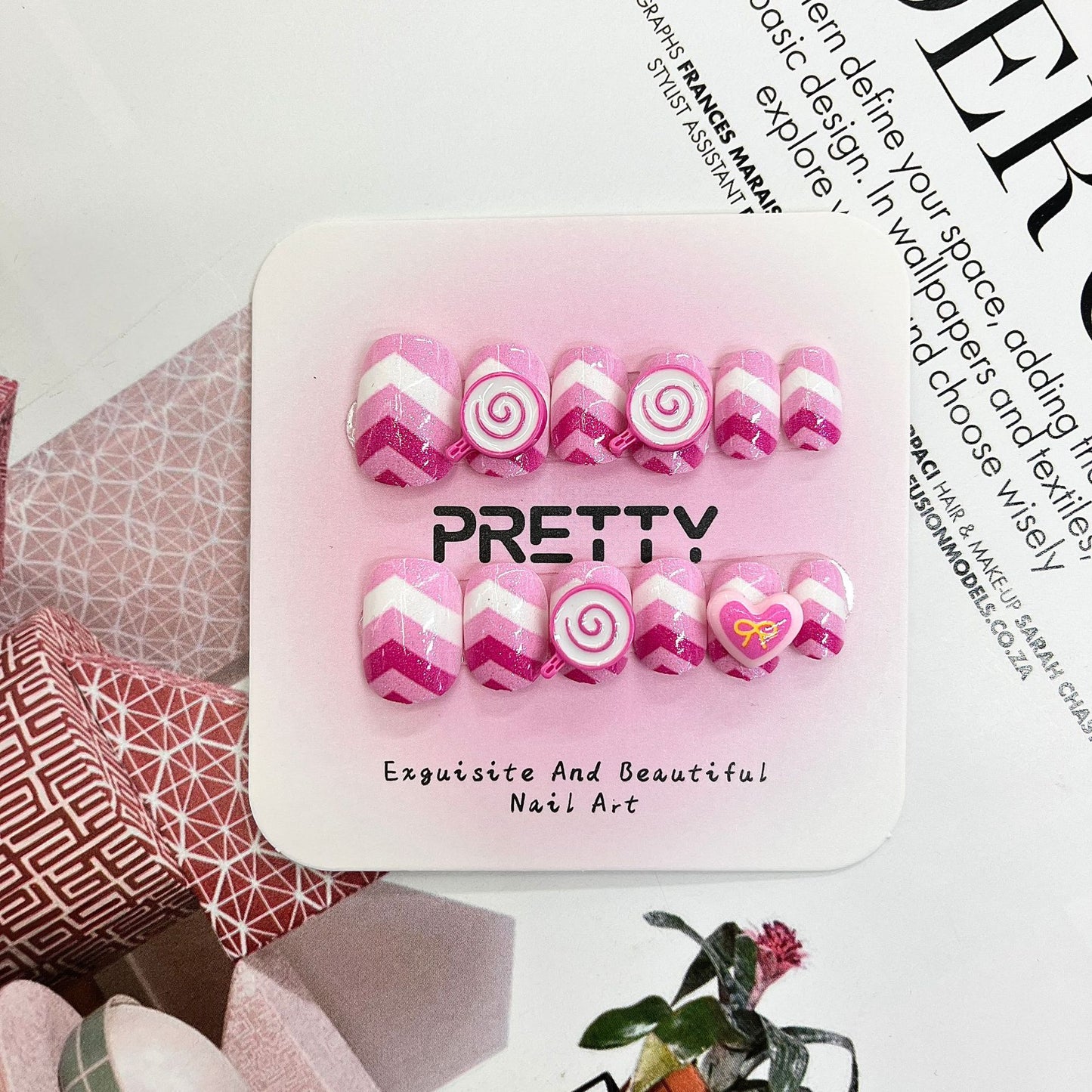 Künstlerisches 3D dekoriertes Press-On Nagelset Brehn