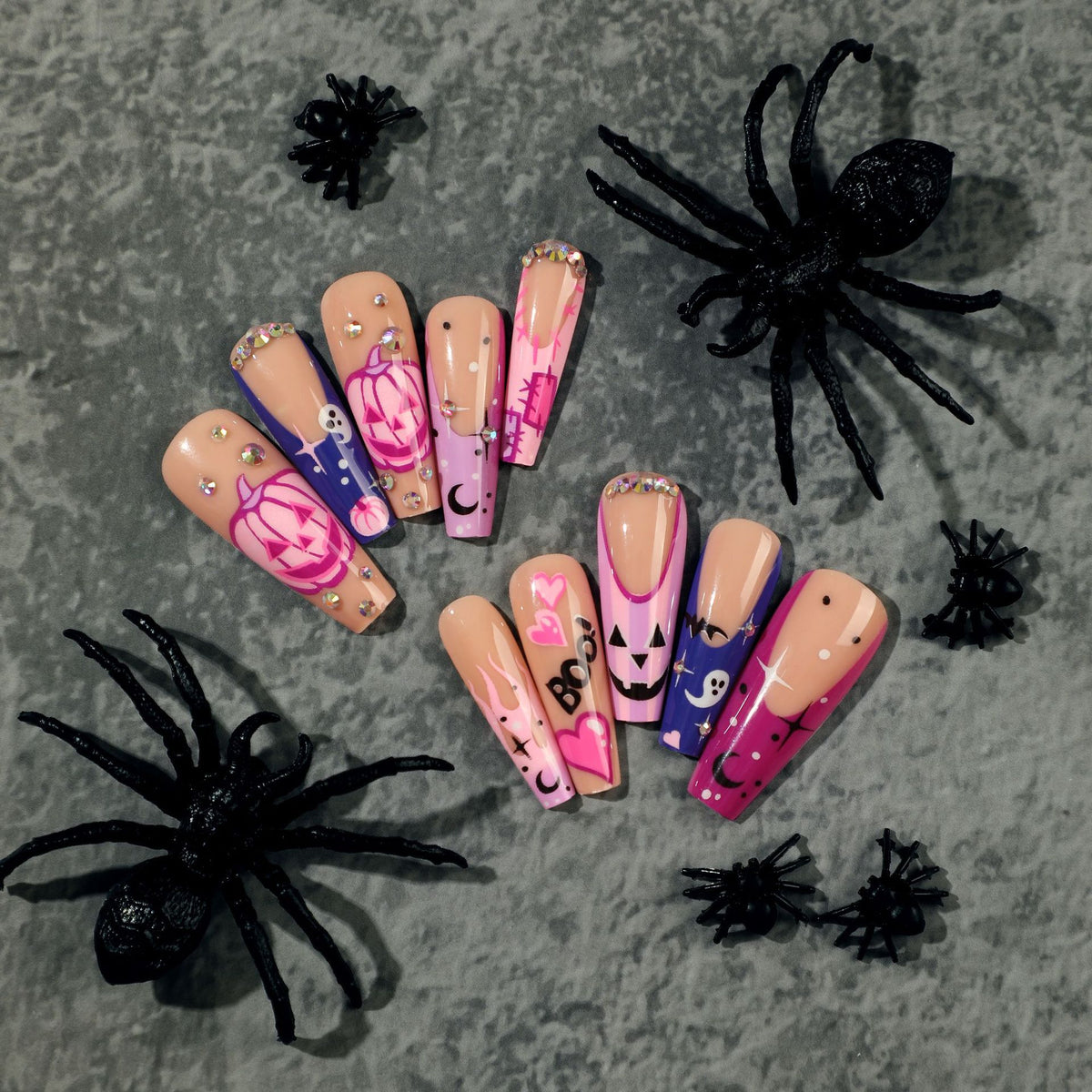 Kunstvolle Halloween-Nagelkunst mit trendigen Motiven und Glitzer Brehn