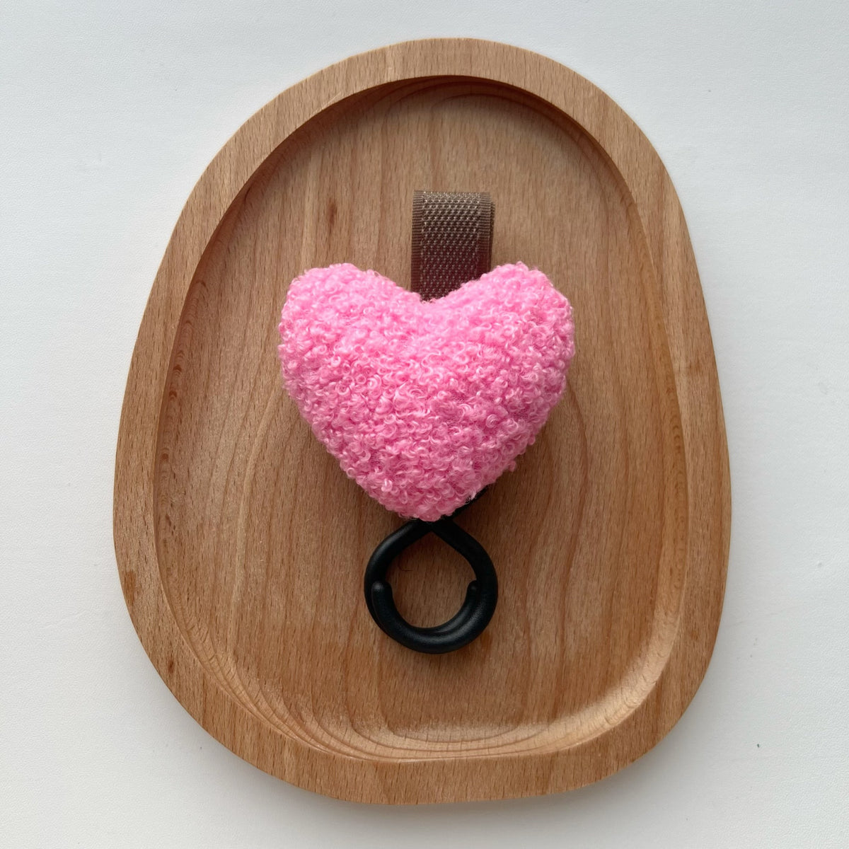 Plüsch Herz Taschenanhänger Schlüsselring mit Stoffschlaufe und Gummi O-Ring