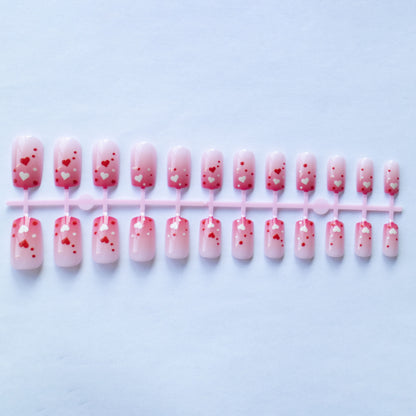 Herz-Themen-Acrylnageldesign
