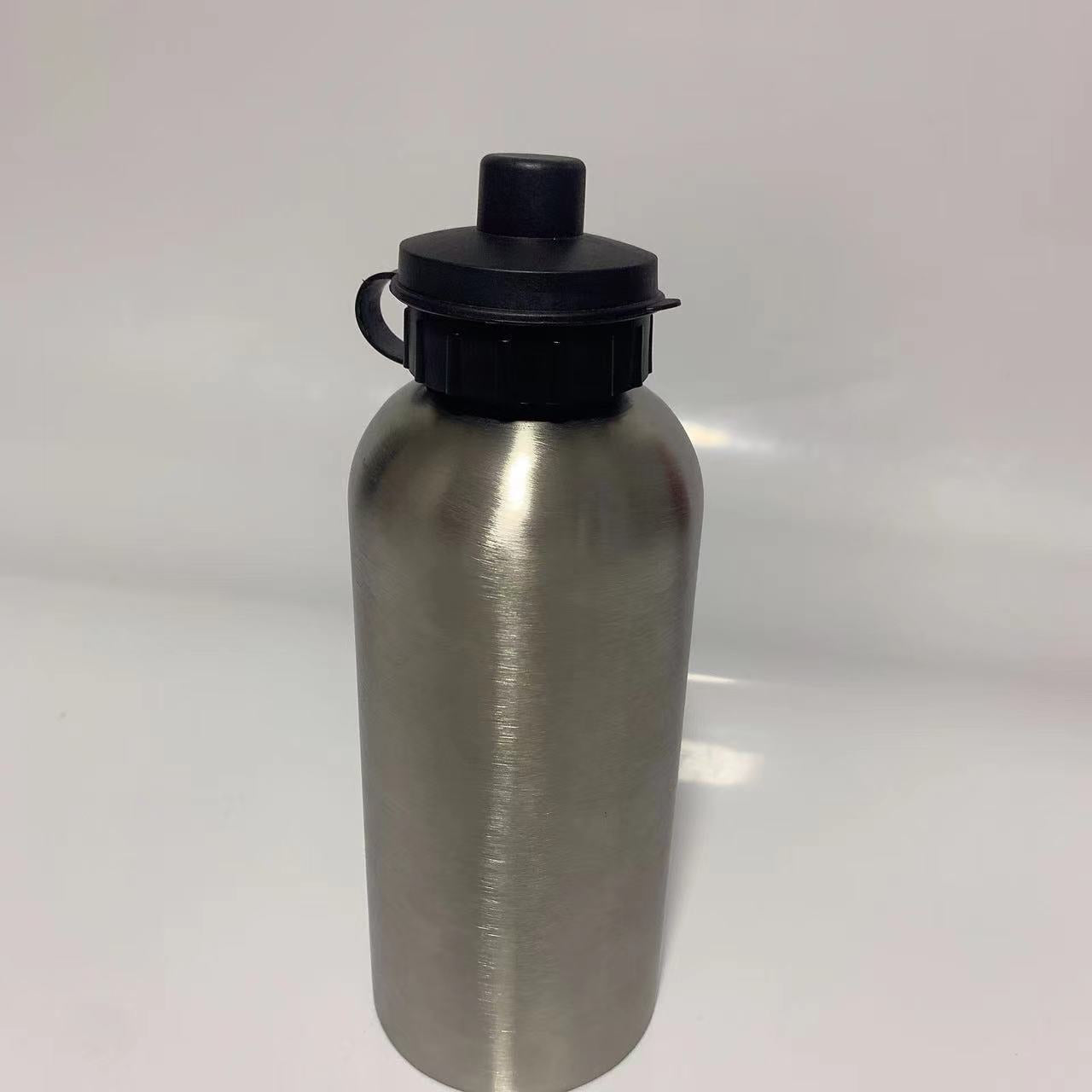 Isolierte Edelstahl-Wasserflasche Brehn