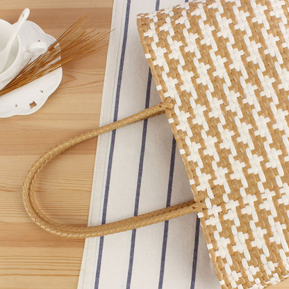 Geflochtene Tragetasche mit Stylishen Mustern Brehn
