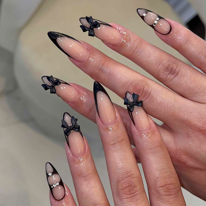 Ombre Press-On Nagelset mit dekorativen Elementen Brehn