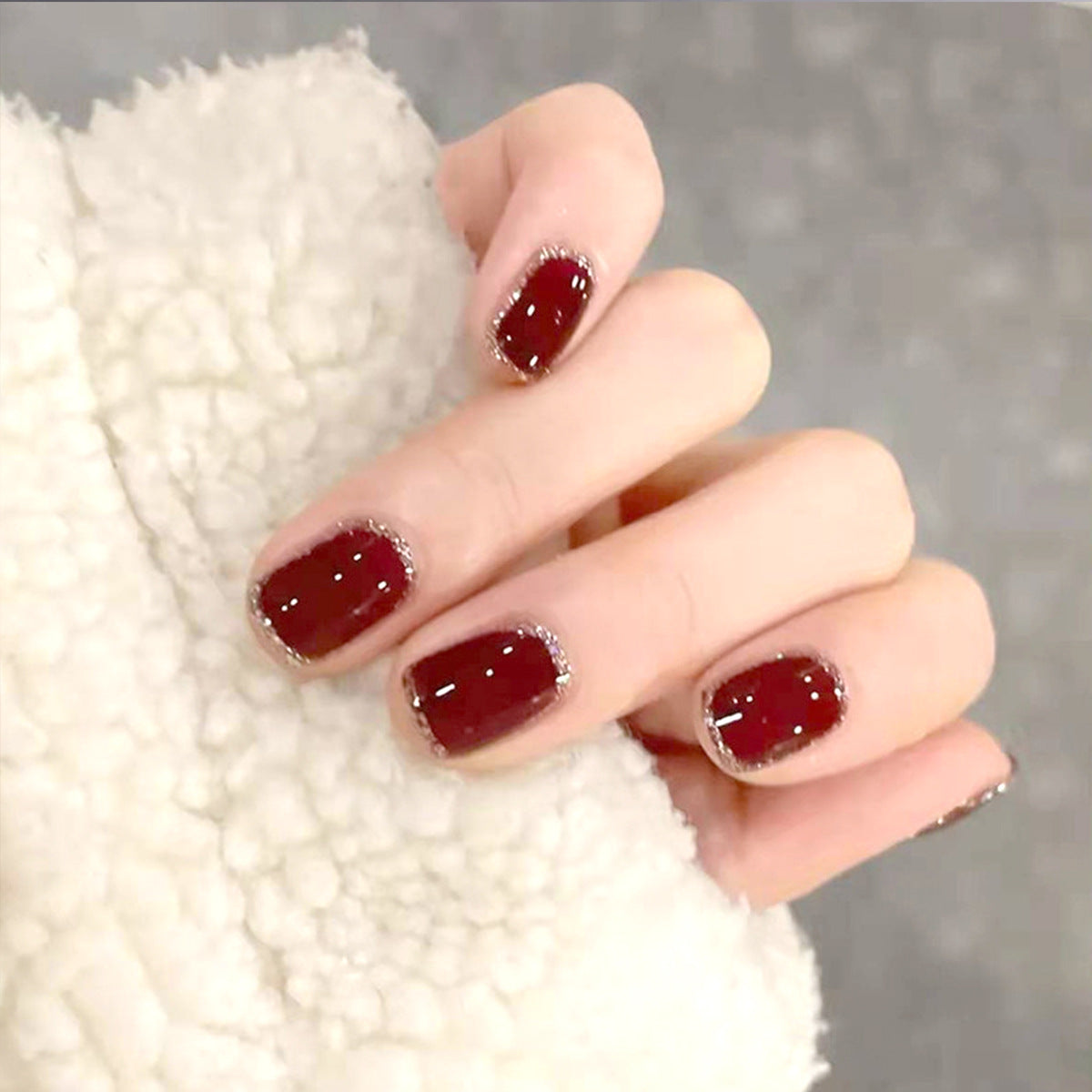 Dekorative Glitzer-Nagelkunst-Tipps Brehn