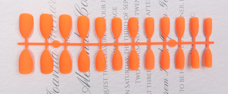 Stiletto Press-On Nail Set Brehn