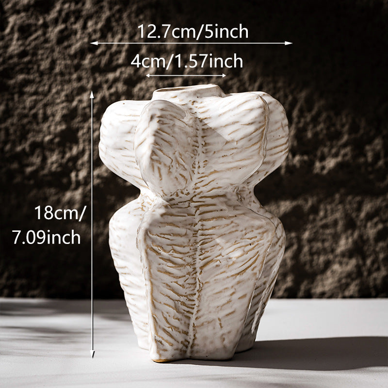Keramische skulpturale Torso-Vase mit strukturierter Glasur und schmalem Hals