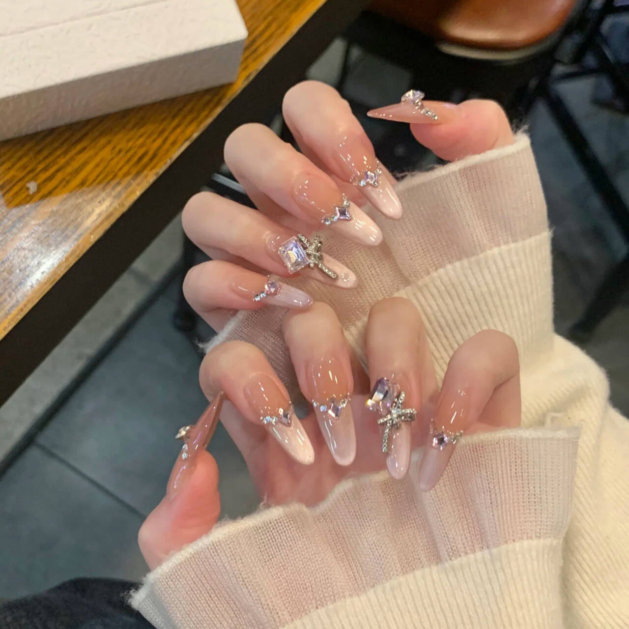 Premium Glitzernde Press-On Nagelerweiterungen Brehn