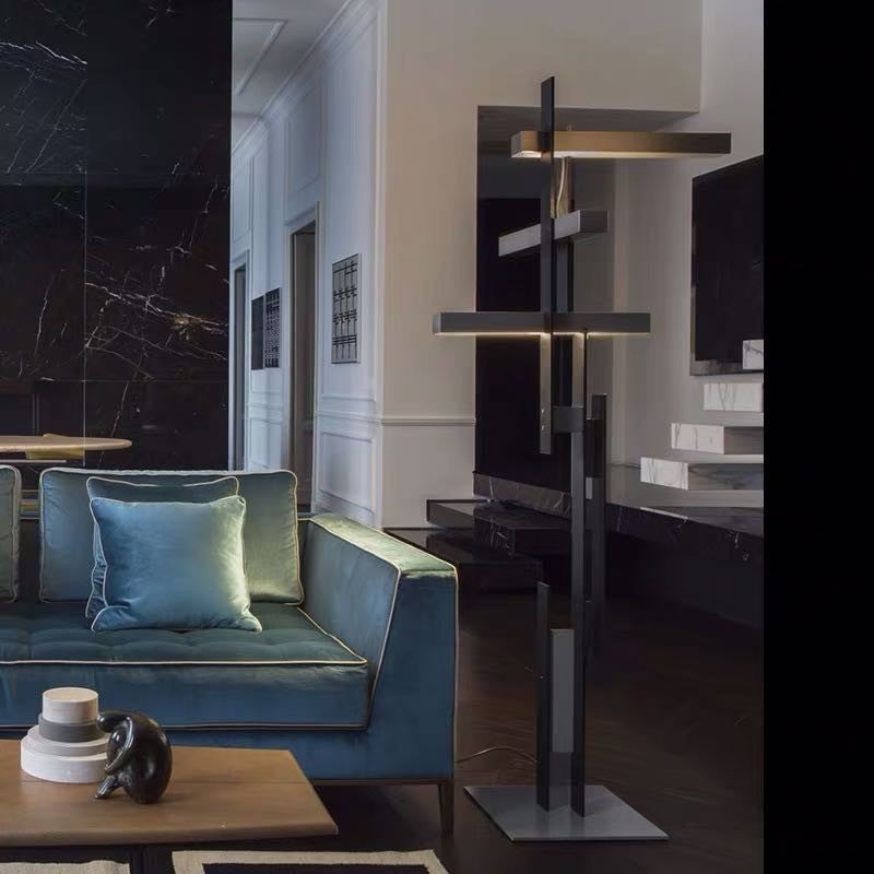 Moderne artikulierte Stehlampe