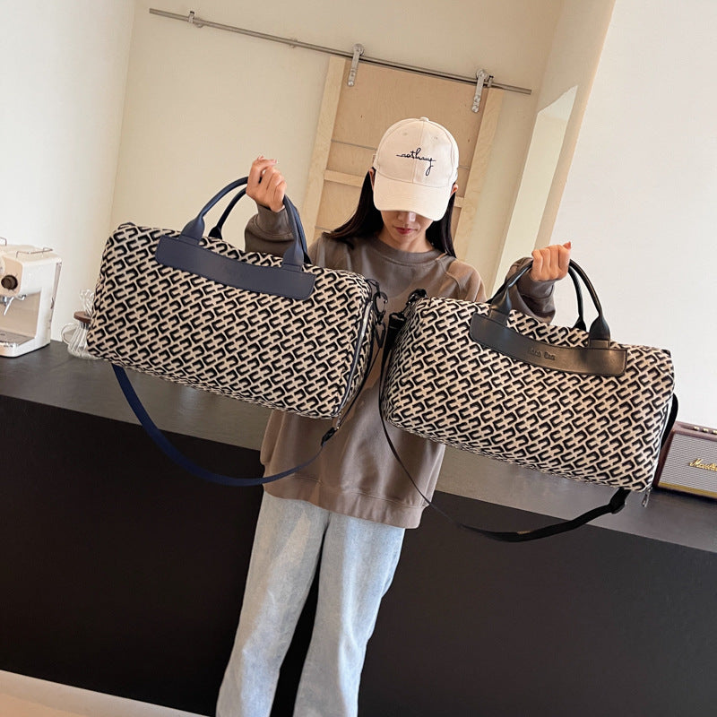 Elegante gemusterte Reise-Duffle Brehn
