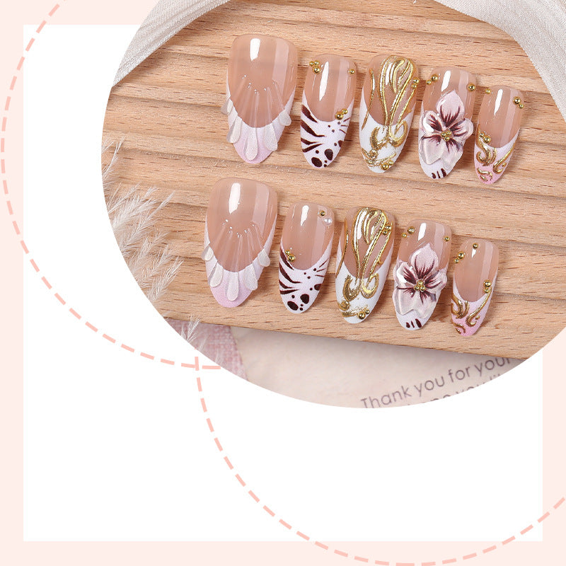 Elegante Floral-Themen Press-On Nagelkunst Brehn