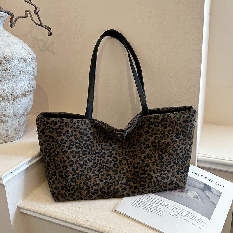Wildleder Strukturierte Tote Tasche