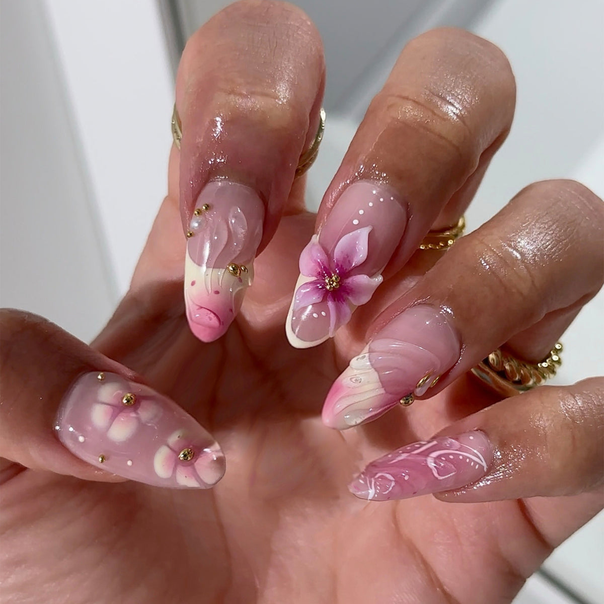 Exquisite Floral Press-On Nail Art Brehn
