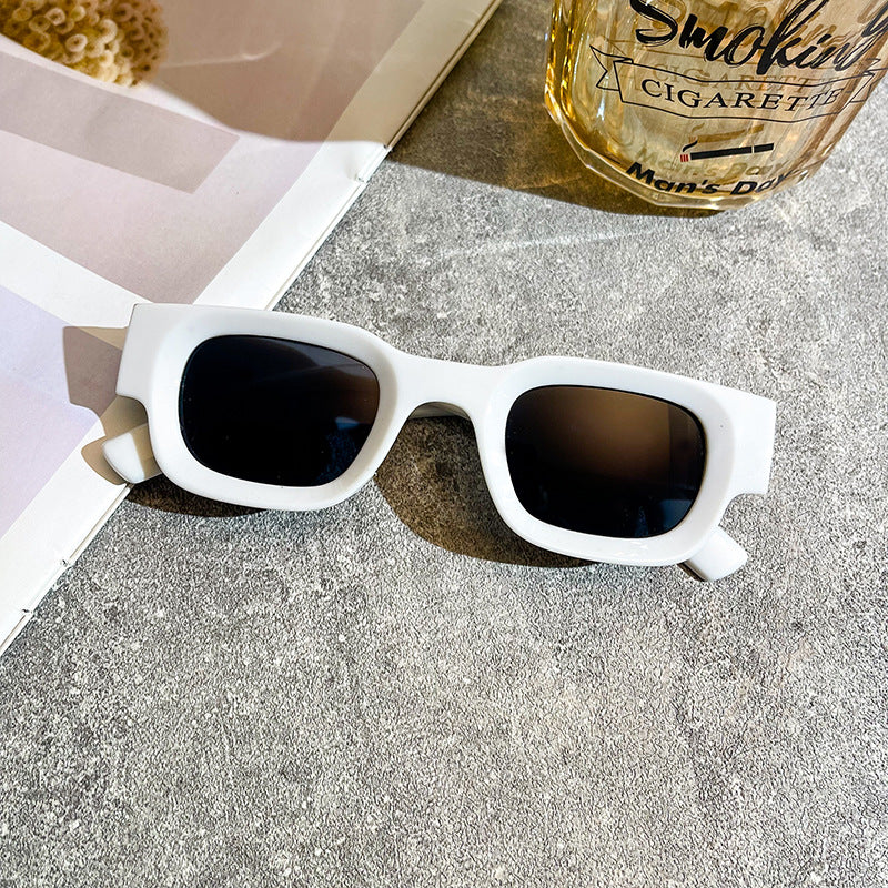 Damen modische Sonnenbrille mit auffälligem Design Brehn