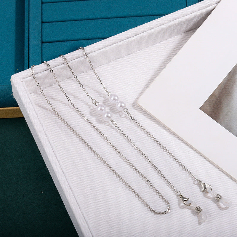 Elegante Brillekette mit Perlenakzenten Brehn