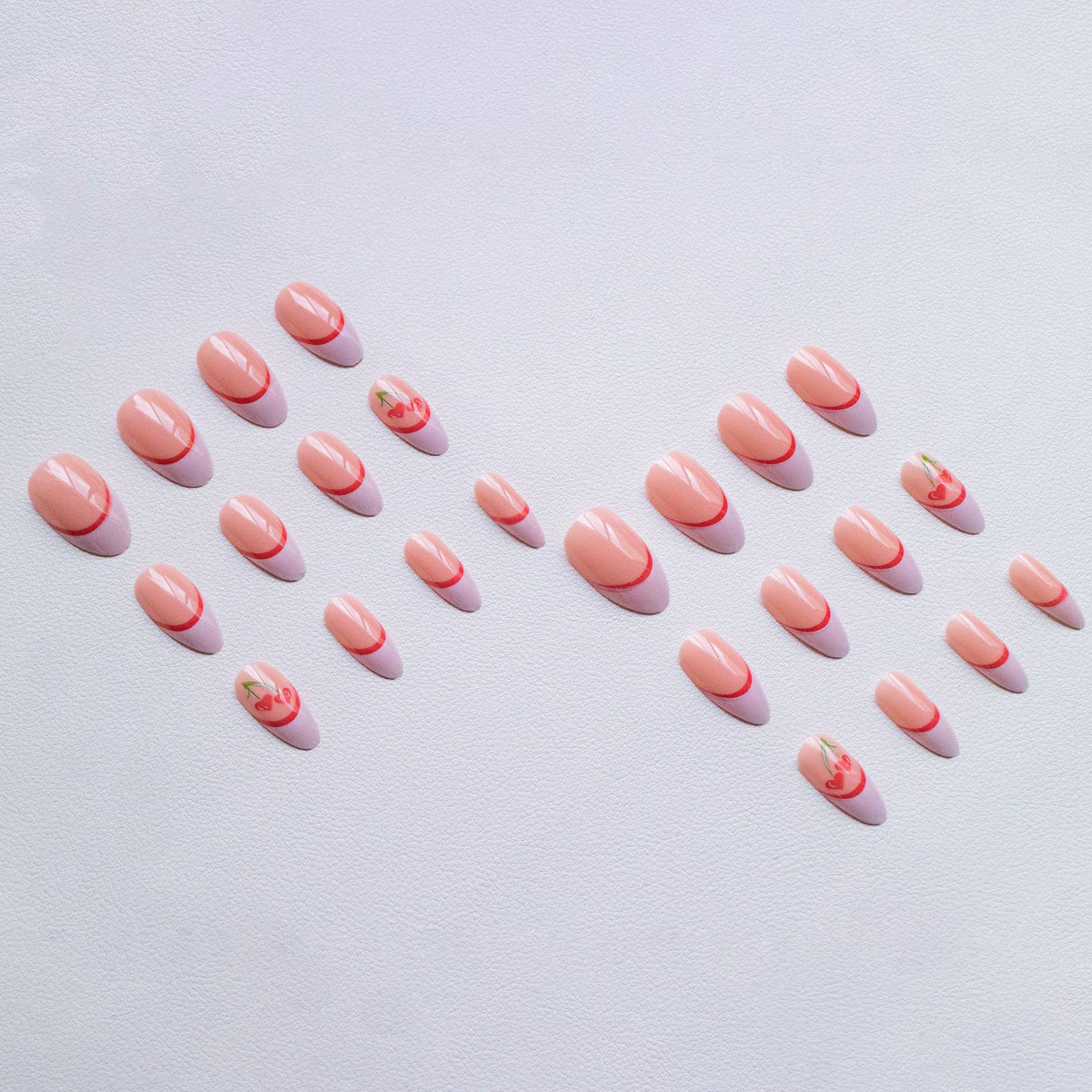 Kreative Kirsch-inspirierte Nagelkunst