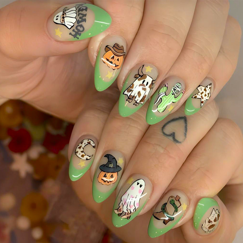 Kreatives Kunstnagelset mit verspielten Halloween-Motiven Brehn