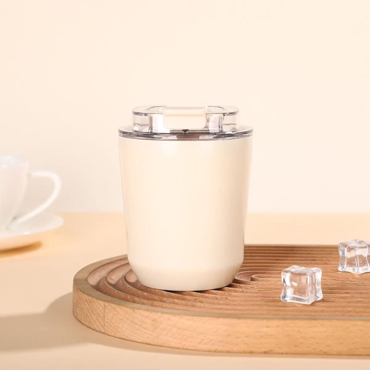 Damen Isolierte Kaffeetasse mit praktischem Drehverschluss Brehn