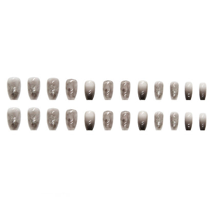 Stylische Acryl-Nagelkunst Brehn