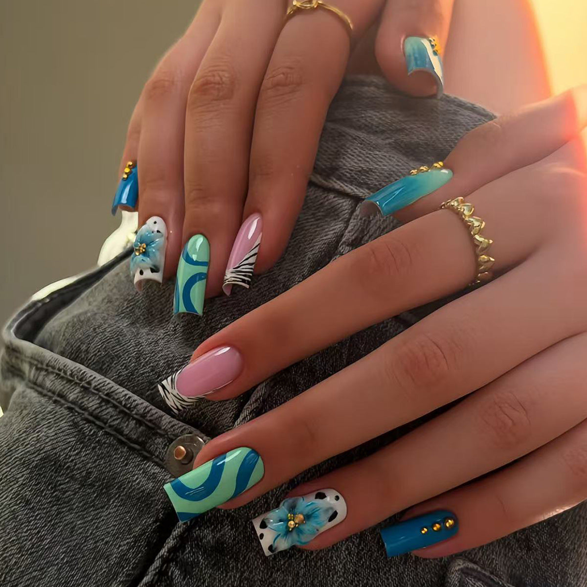 Künstliche Fingernägel mit Handgefertigten Designs Brehn