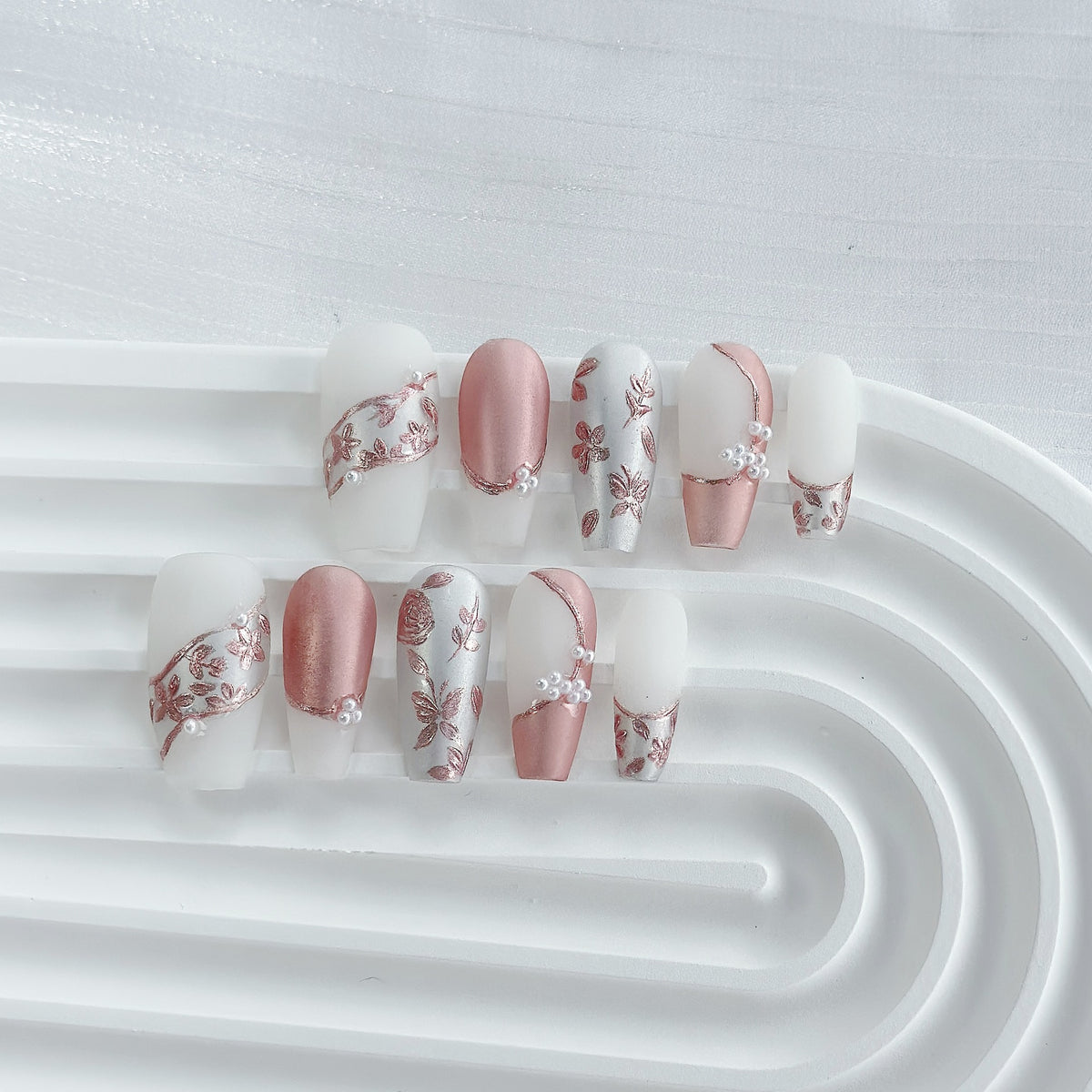 Schmetterlings-verzierte Press-On Nagelset