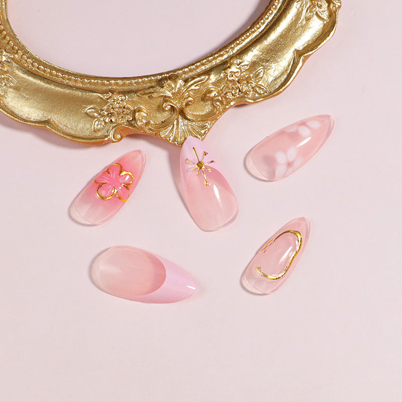 Premium Press-On Nail Set mit dekorativen Akzenten Brehn