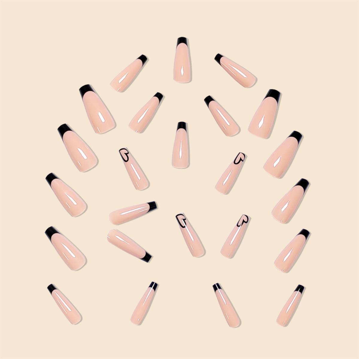 Künstlerische Stiletto-Nagelverlängerungen
