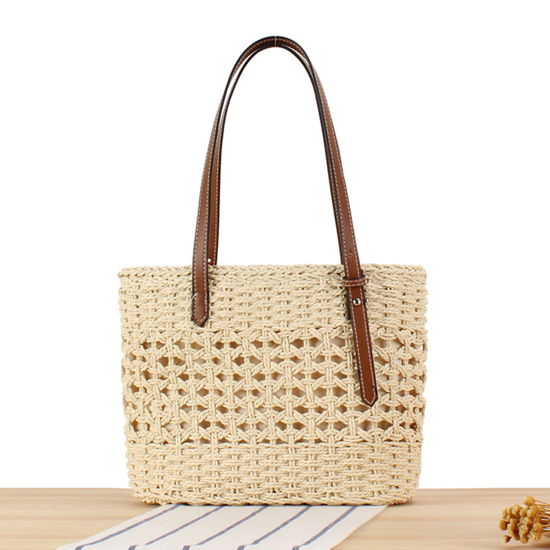 Handtasche Aus Handgewebtem Stroh mit Eleganten Kunstledergriffen Brehn