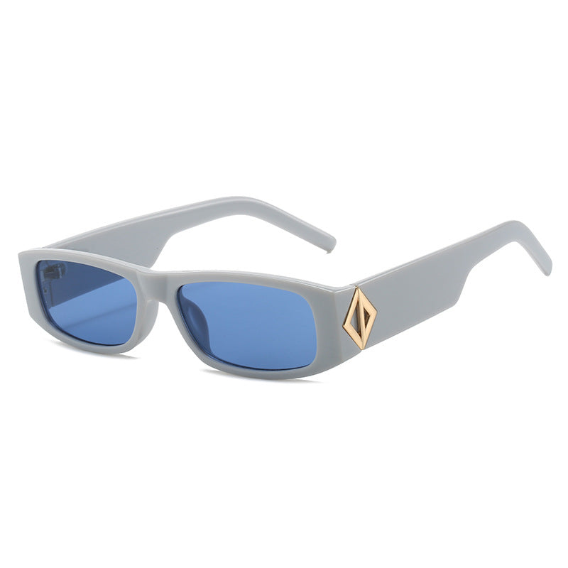 Damen modische Sonnenbrille mit asymmetrischem Rahmen und goldfarbenen Details Brehn