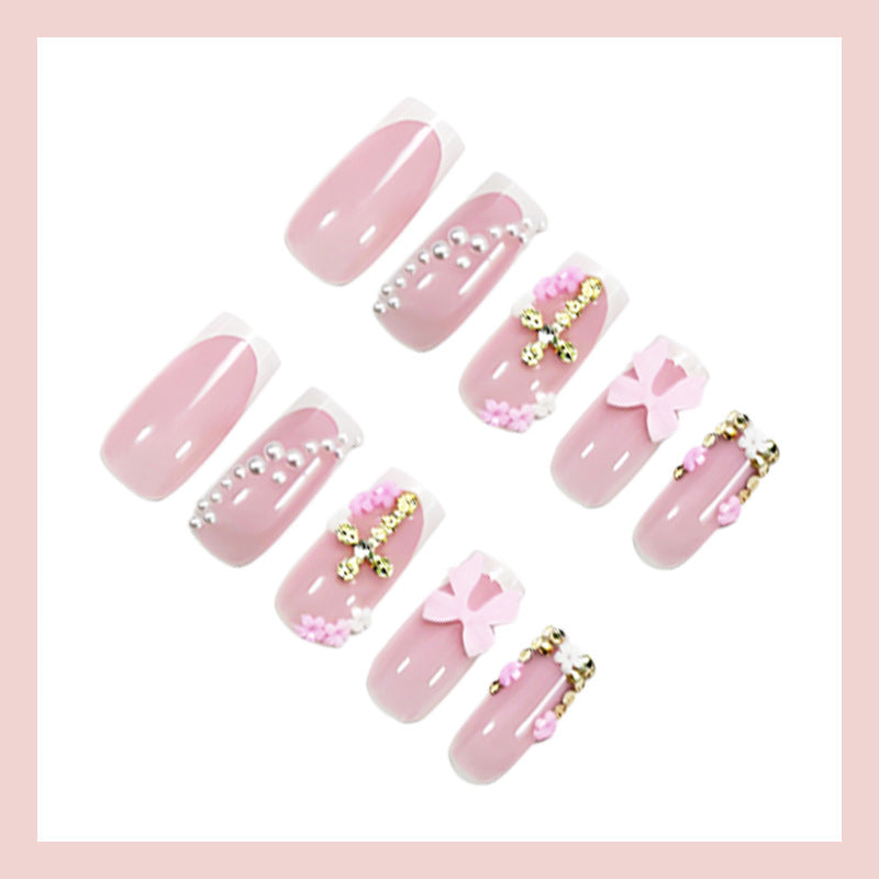 Kunstnagelset mit luxuriösen Akzenten und eleganten Designs Brehn