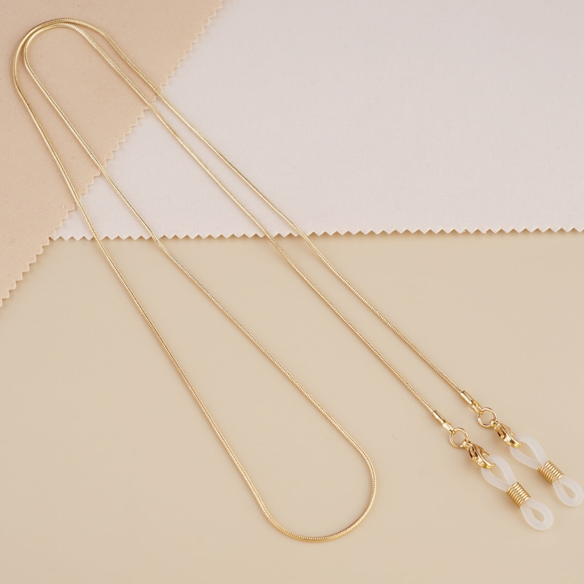 Sleek Metal Eyewear Kette Brehn